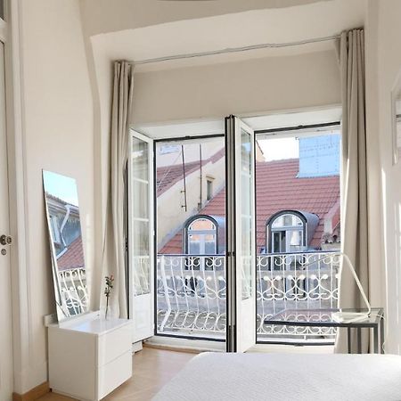 Room Atalaia- Ideal For Single Lisbon Luaran gambar